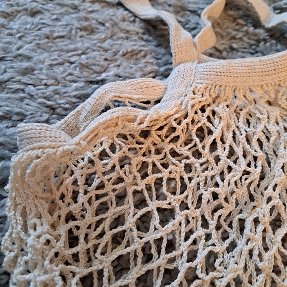 Stoneleigh boho style mesh woven tote bag - Picture 3 of 7